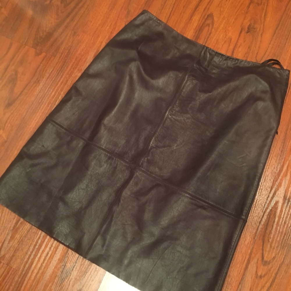 Brown leather Nine West skirt. Size 14